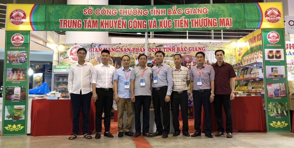 Trung tâm Khuyến công và Xúc tiến thương mại tỉnh Bắc Giang tham dự Hội chợ OCOP Quảng Ninh - Hè 2020