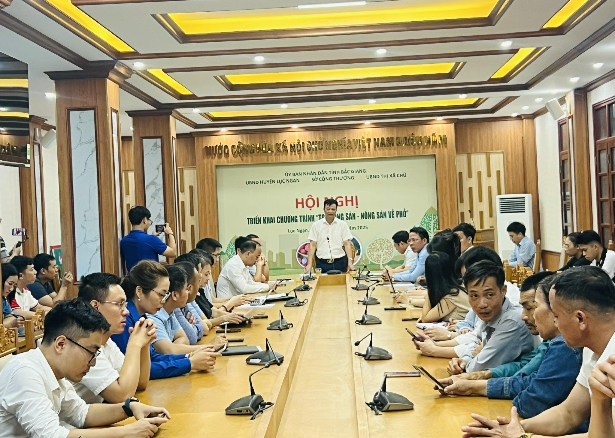 Hội nghị triển khai Chương trình "Top Nông sản - Nông sản về phố"