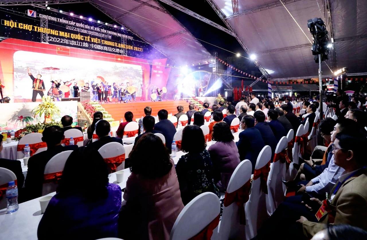 Khai mạc Hội chợ thương mại quốc tế Việt – Trung năm 2022 tại Lạng Sơn