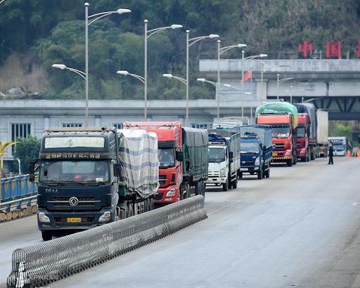 Thông báo cập nhật tình hình thông quan qua cửa khẩu quốc tế đường bộ số II Kim Thành – Lào Cai