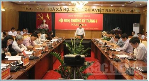 UBND tỉnh họp thường kỳ tháng 4: Chủ động thực hiện hiệu quả các nhiệm vụ trọng tâm