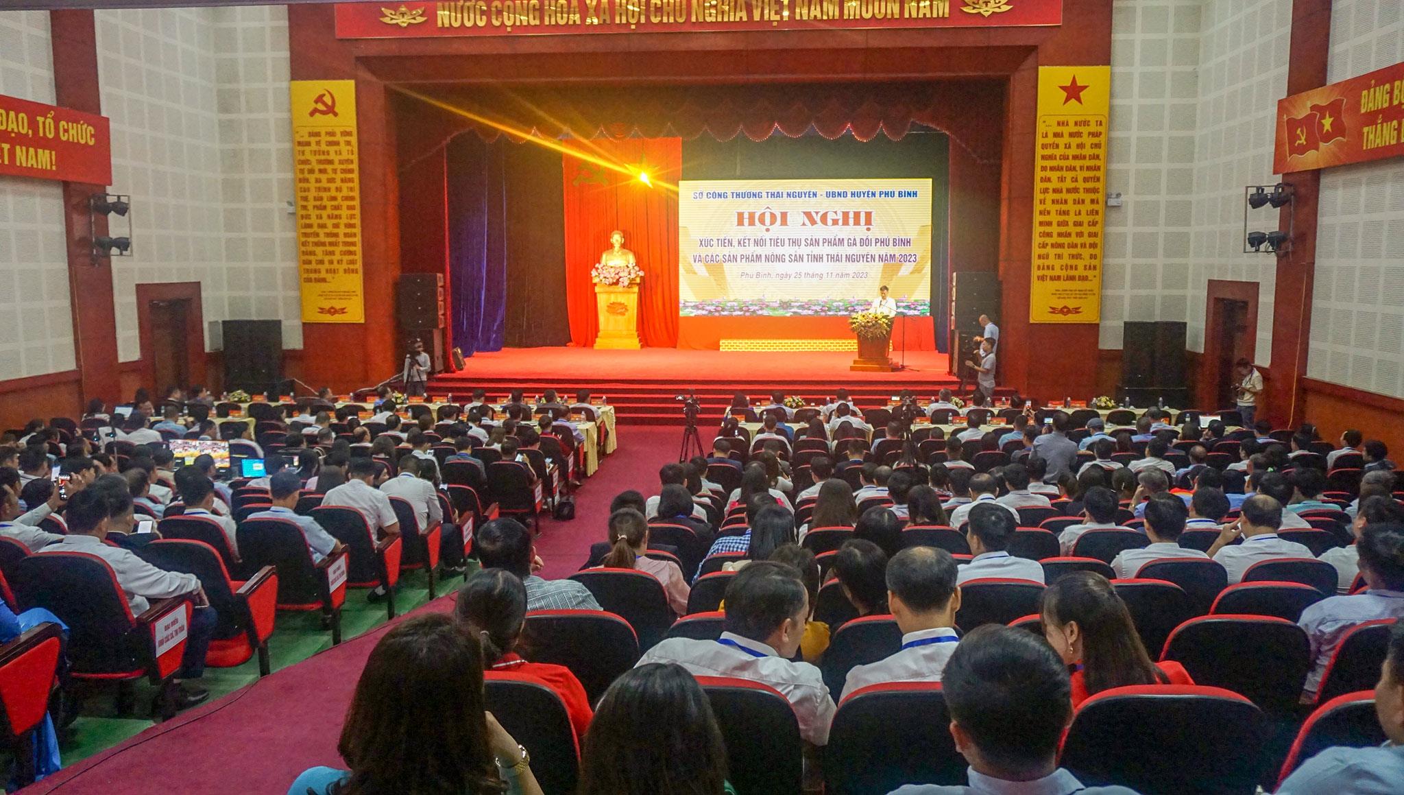 Trung tâm Khuyến công & XTTM tỉnh Bắc Giang tham gia Hội nghị xúc tiến, kết nối tiêu thụ sản phẩm gà đồi Phú Bình và các sản phẩm nông sản tỉnh Thái Nguyên năm 2023